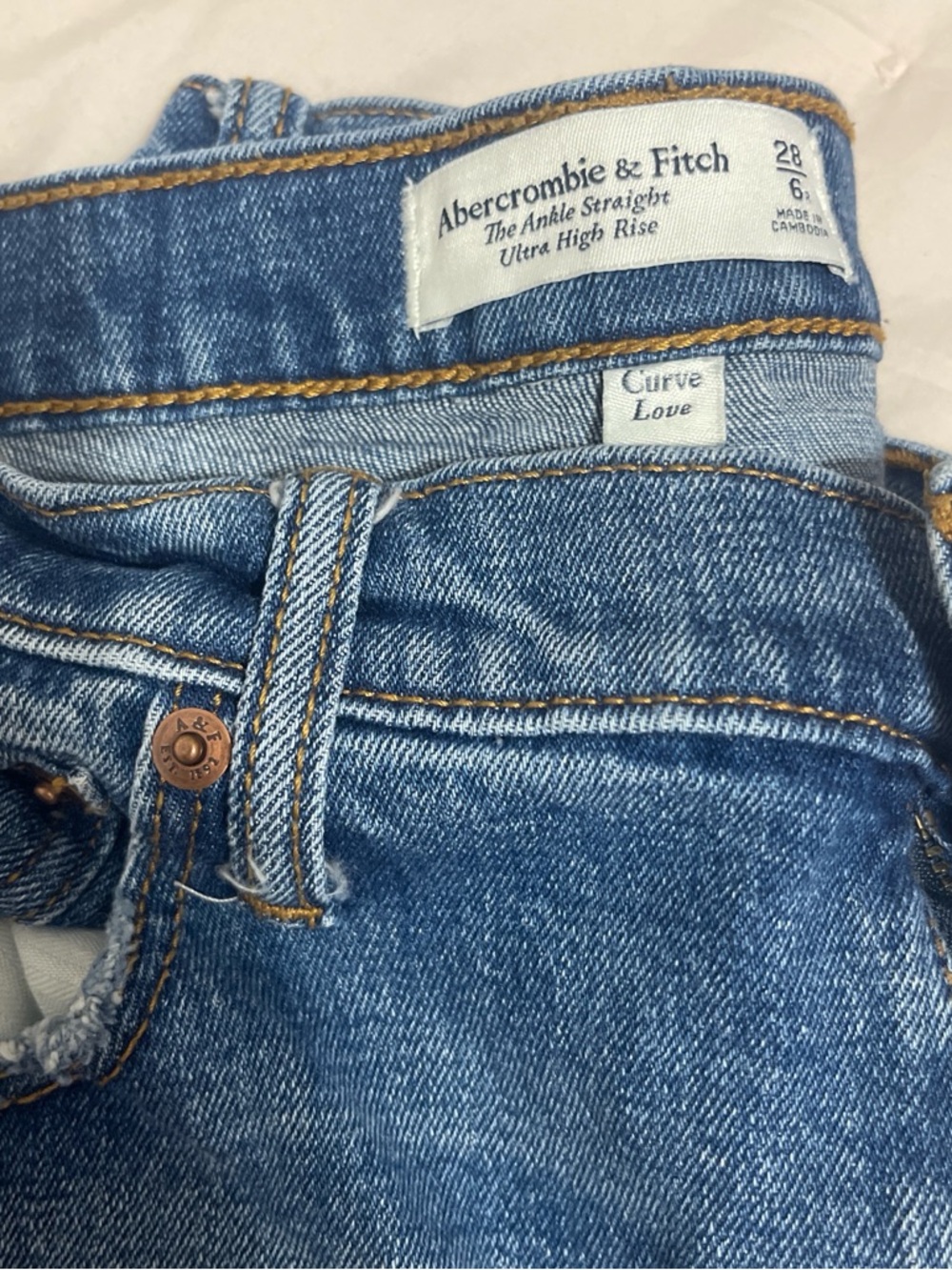 Abercrombie & Fitch Women's Ankle Straight Jeans - Medium Blue